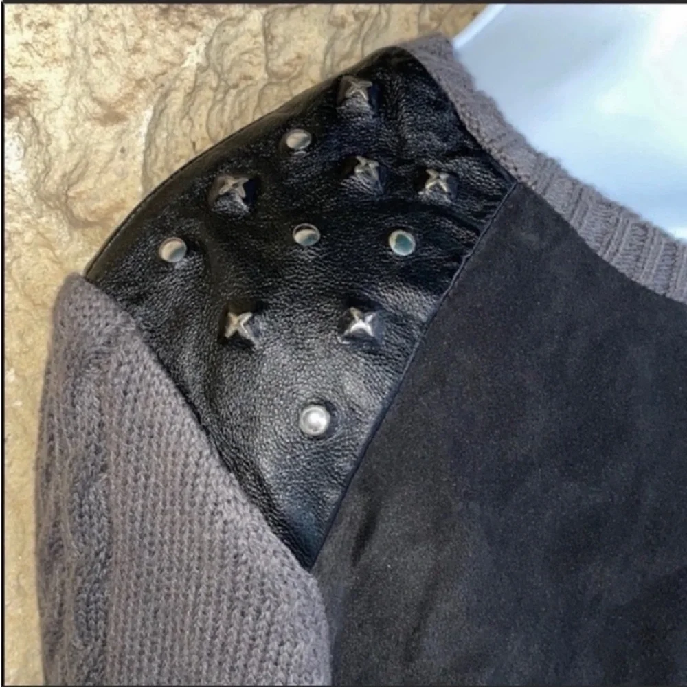 Boundary Silk lamb wool Leather sweater zipper sides 
Size Med Casual Business - Picture 5 of 12
